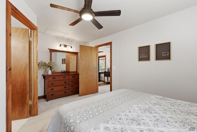 24637 139TH AVE, Hermosa, SD 57744