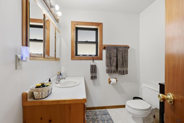 24637 139TH AVE, Hermosa, SD 57744
