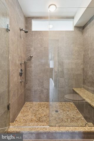 2414 PINE ST, Philadelphia, PA 19103