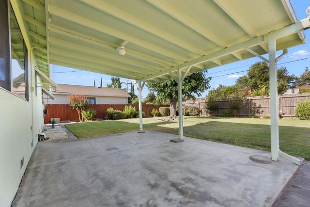 2133 Fullerton Ave, Stockton, CA 95204