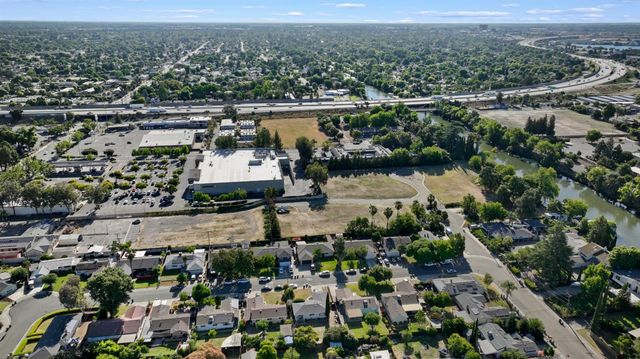 2133 Fullerton Ave, Stockton, CA 95204