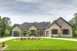 5077 Eagle Valley Drive, Joplin, MO 64804