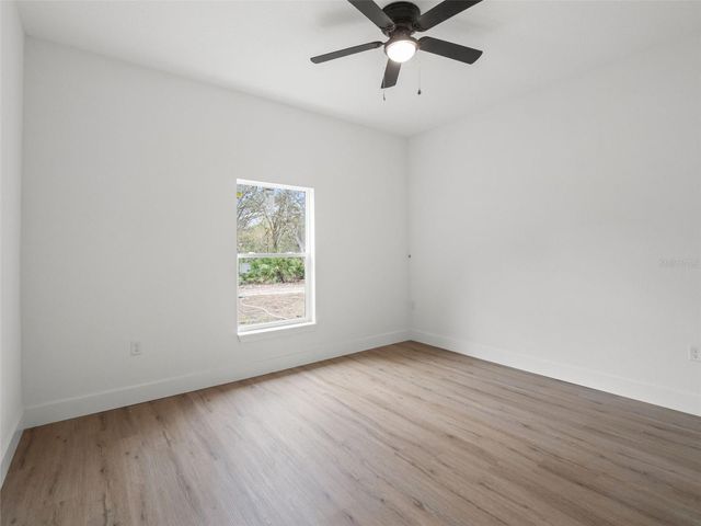 110 GUAVA PLACE DRIVE, Ocklawaha, FL 32179