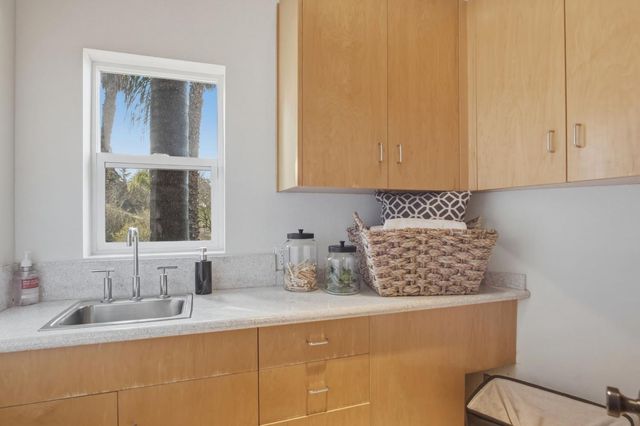 9313 N Hills Ct, Oakdale, CA 95361