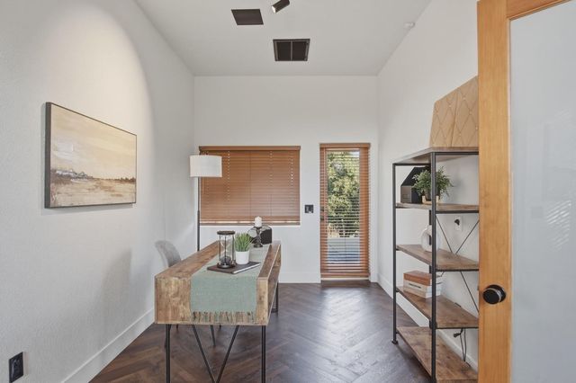 9313 N Hills Ct, Oakdale, CA 95361