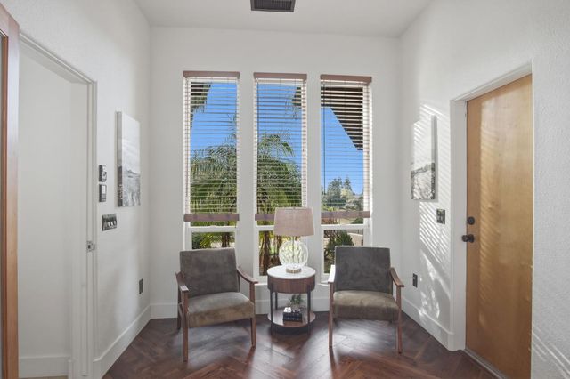 9313 N Hills Ct, Oakdale, CA 95361