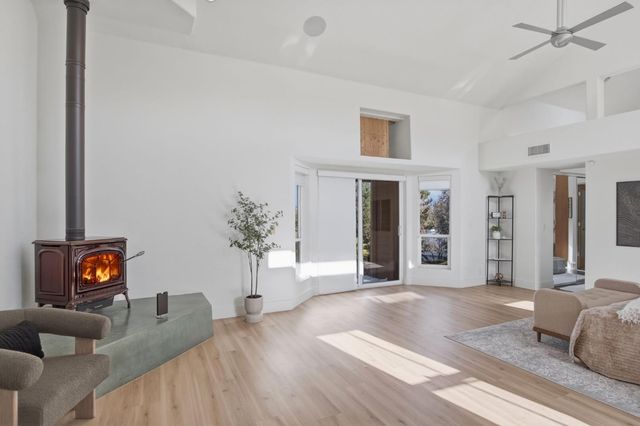 9313 N Hills Ct, Oakdale, CA 95361