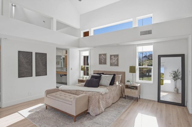 9313 N Hills Ct, Oakdale, CA 95361