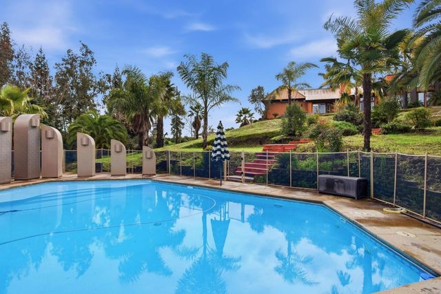 9313 N Hills Ct, Oakdale, CA 95361