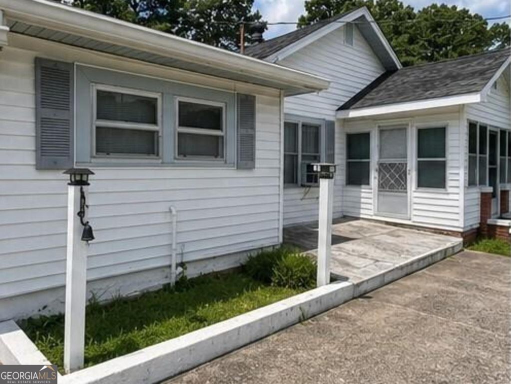 1385 W Currahee Street, Toccoa, GA 30577 — photo 5