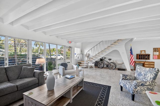 214 Inlet Way 106, Palm Beach Shores, FL 33404