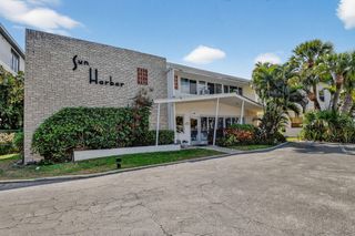 214 Inlet Way 106, Palm Beach Shores, FL 33404