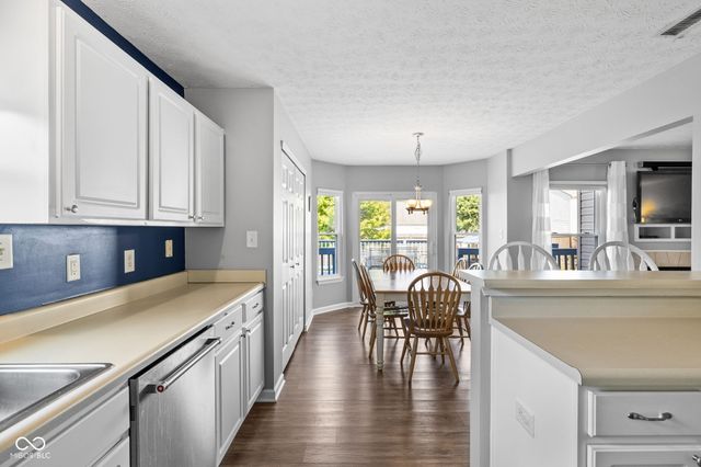 768 Yellowwood Drive, Greenwood, IN 46143