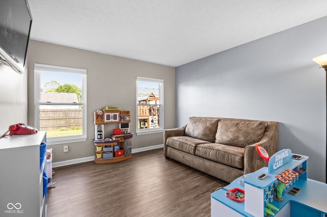 768 Yellowwood Drive, Greenwood, IN 46143