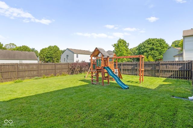 768 Yellowwood Drive, Greenwood, IN 46143