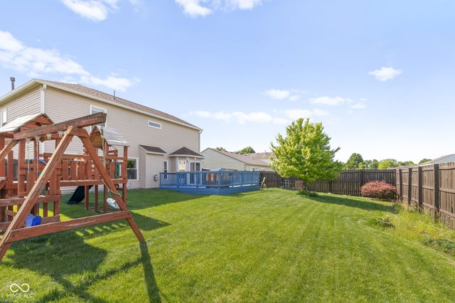 768 Yellowwood Drive, Greenwood, IN 46143