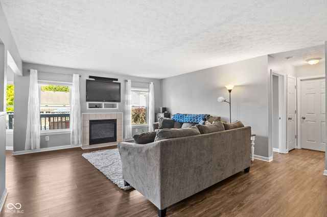 768 Yellowwood Drive, Greenwood, IN 46143