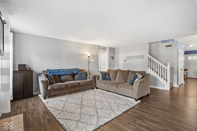 768 Yellowwood Drive, Greenwood, IN 46143