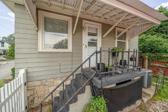 4651 Terrace Street, Kansas City, MO 64112