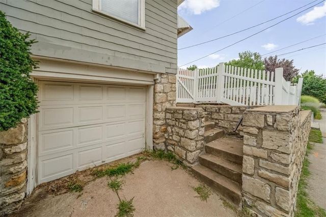 4651 Terrace Street, Kansas City, MO 64112