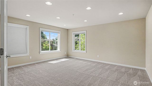 21923 37th Avenue SE, Bothell, WA 98021