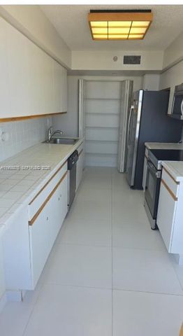 3500 Mystic Pointe Dr 2905, Aventura, FL 33180