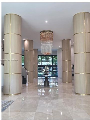 3500 Mystic Pointe Dr 2905, Aventura, FL 33180