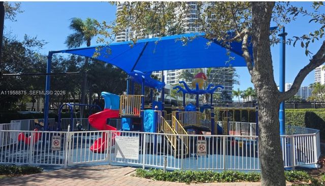 3500 Mystic Pointe Dr 2905, Aventura, FL 33180