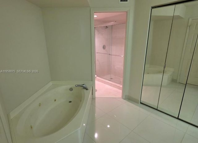 3500 Mystic Pointe Dr 2905, Aventura, FL 33180