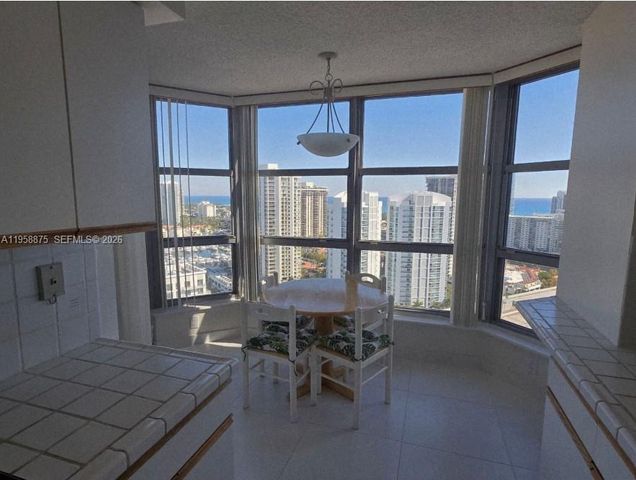 3500 Mystic Pointe Dr 2905, Aventura, FL 33180