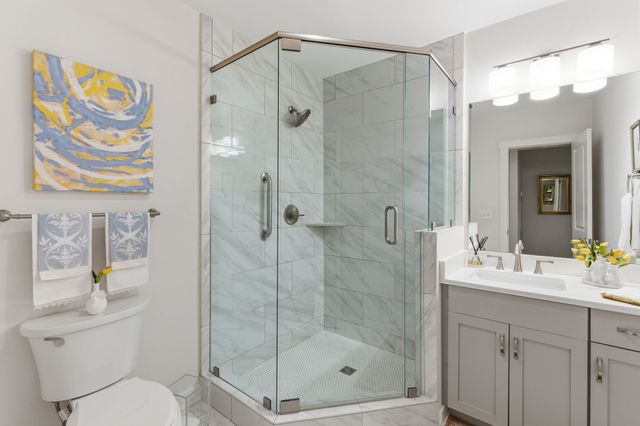 745 Vosswood Dr, Nashville, TN 37205