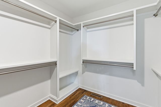 745 Vosswood Dr, Nashville, TN 37205