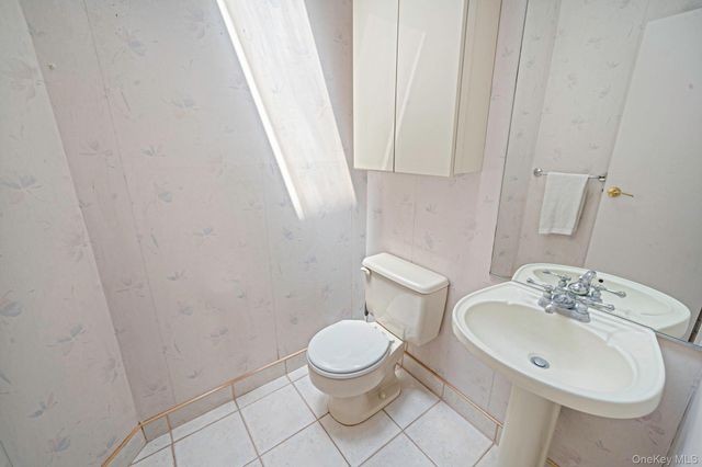 45 Madder Lake Circle, Commack, NY 11725