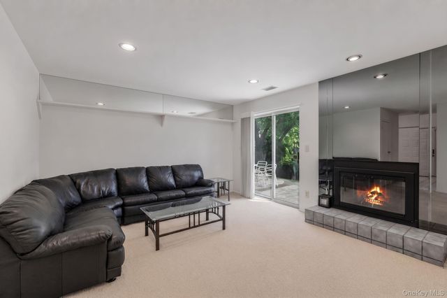 45 Madder Lake Circle, Commack, NY 11725