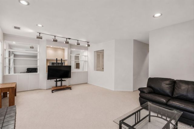 45 Madder Lake Circle, Commack, NY 11725