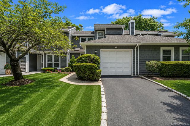 45 Madder Lake Circle, Commack, NY 11725
