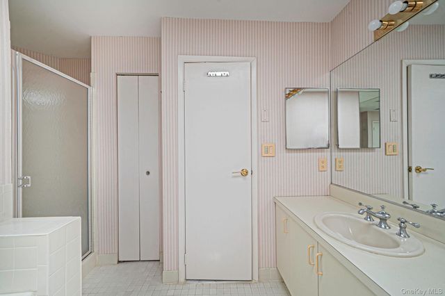 45 Madder Lake Circle, Commack, NY 11725