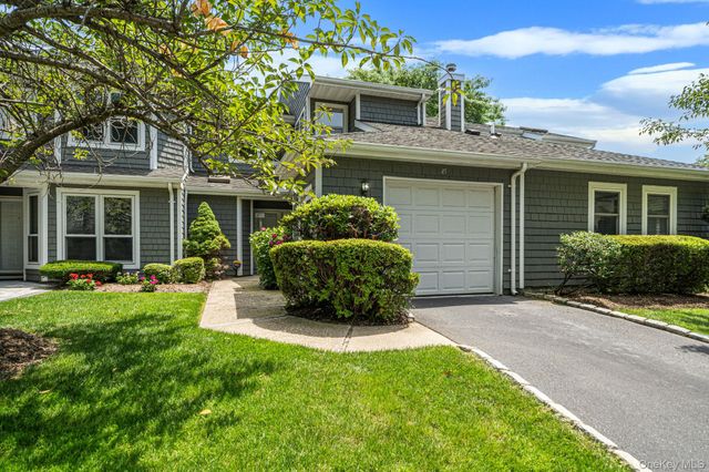 45 Madder Lake Circle, Commack, NY 11725