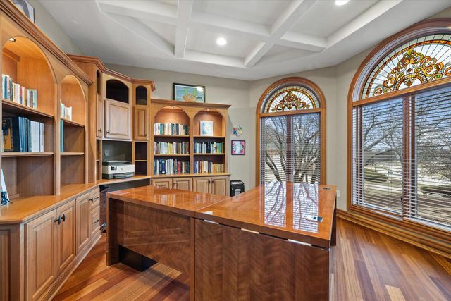 915 N Evergreen CIRCLE, Hartland, WI 53029