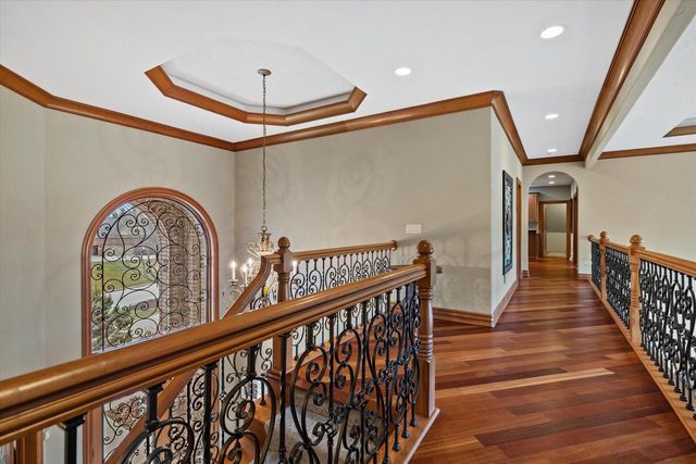 915 N Evergreen CIRCLE, Hartland, WI 53029