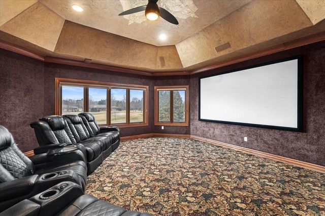 915 N Evergreen CIRCLE, Hartland, WI 53029