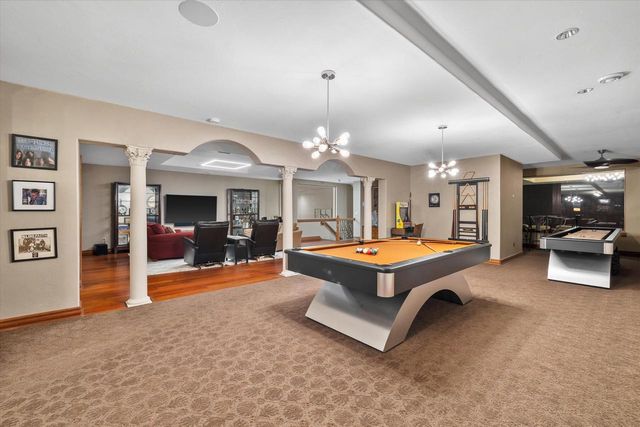 915 N Evergreen CIRCLE, Hartland, WI 53029
