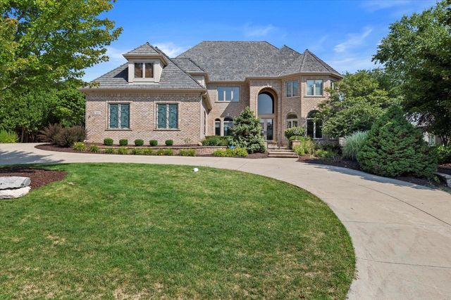 915 N Evergreen CIRCLE, Hartland, WI 53029