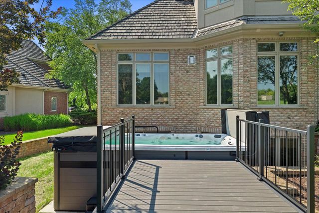 915 N Evergreen CIRCLE, Hartland, WI 53029