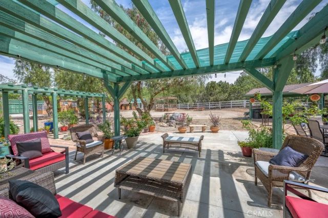 33120 Agua Dulce Canyon, Agua Dulce, CA 91390