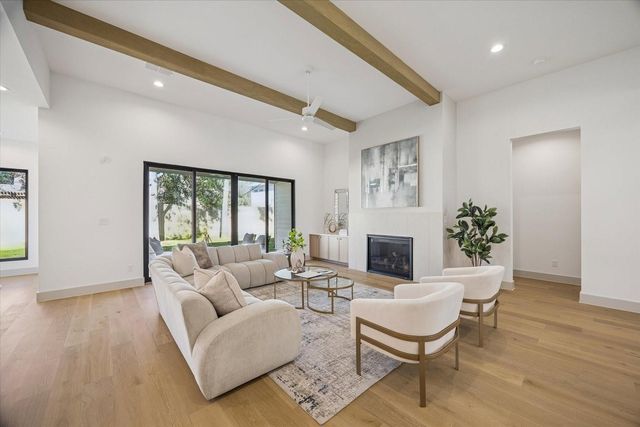 1622 Candlelight Lane, Houston, TX 77018