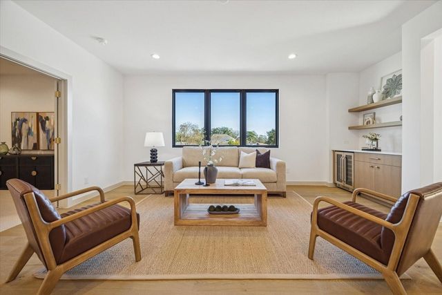 1622 Candlelight Lane, Houston, TX 77018