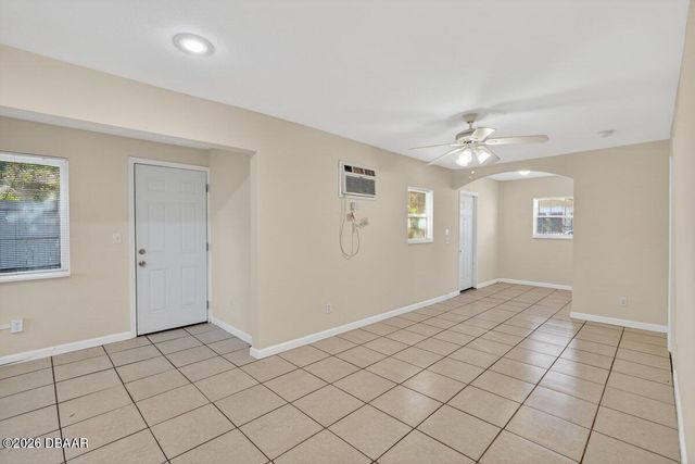 224 Kingston Avenue, Daytona Beach, FL 32114