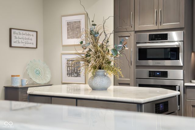 8224 W Mulligan Lane, Columbus, IN 47201