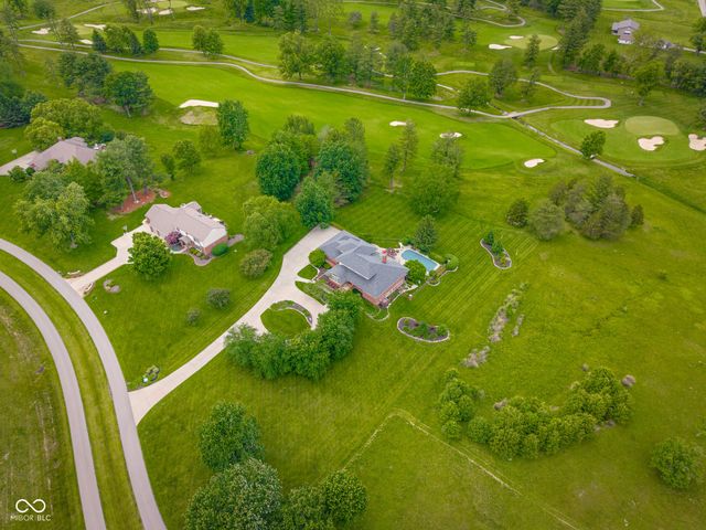 8224 W Mulligan Lane, Columbus, IN 47201